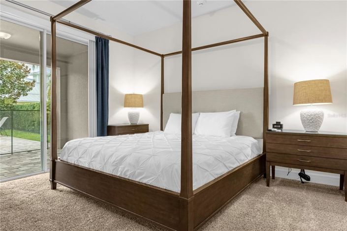 Image No.55-10 Bed Property for sale