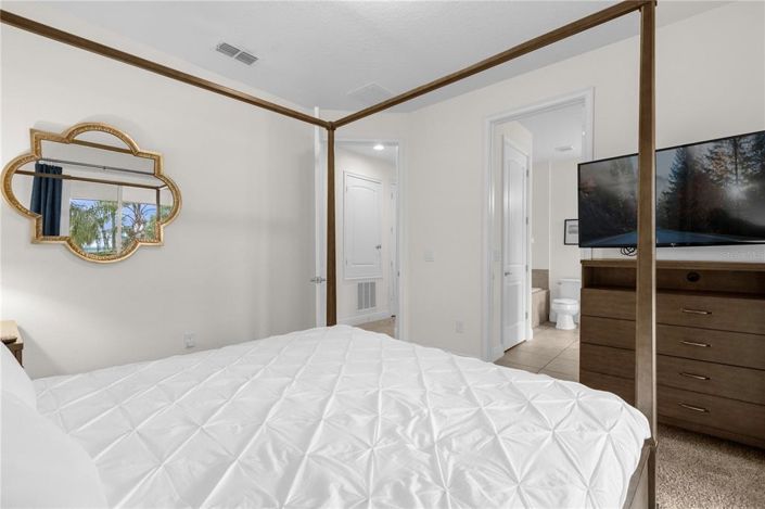 Image No.56-10 Bed Property for sale