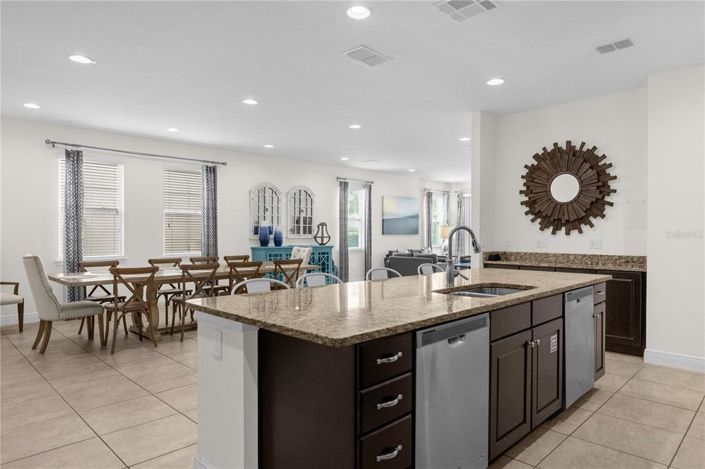 Image No.6-10 Bed Property for sale