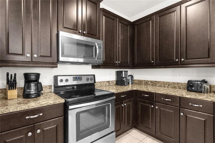 Image No.8-10 Bed Property for sale