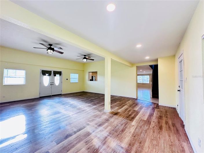 Image No.9-Propriété de 6 chambres à vendre à Kissimmee