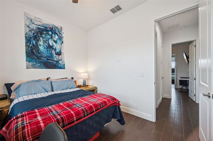 Image No.18-4 Bed Property for sale