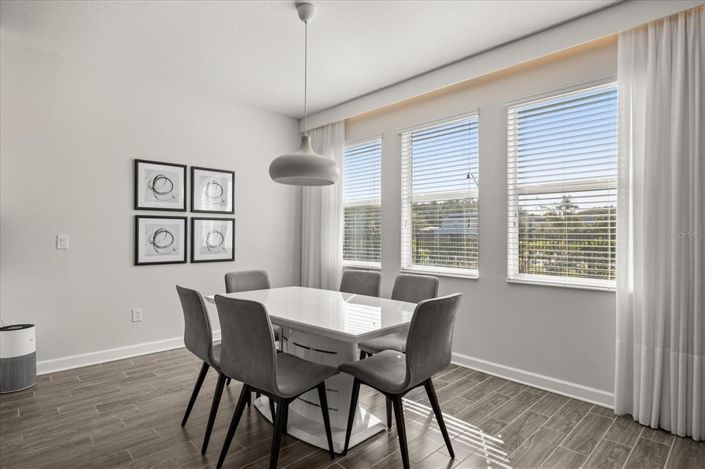 Image No.7-4 Bed Property for sale