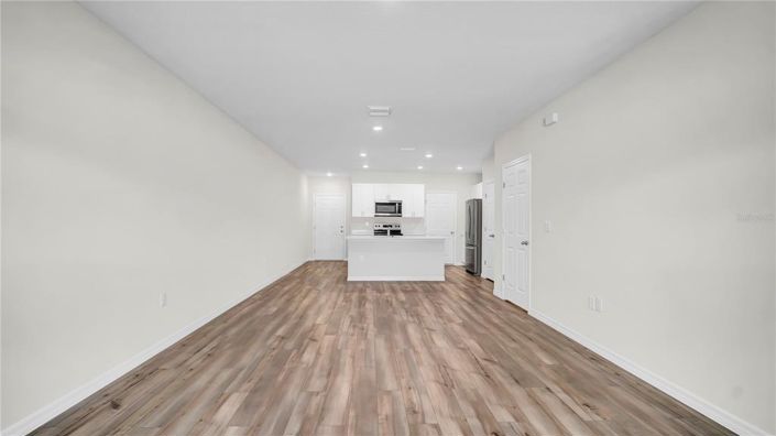 Image No.10-3 Bed Townhouse for sale