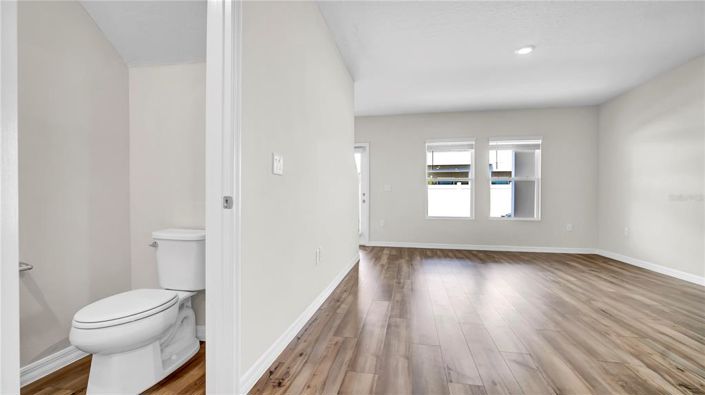 Image No.13-3 Bed Townhouse for sale