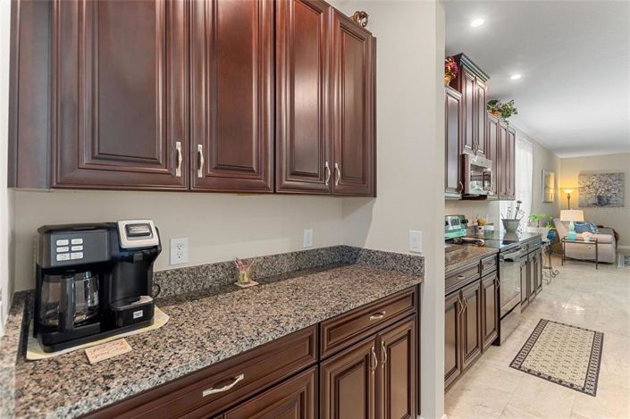 Image No.11-4 Bed Property for sale