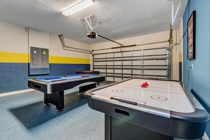 Image No.21-8 Bed Property for sale