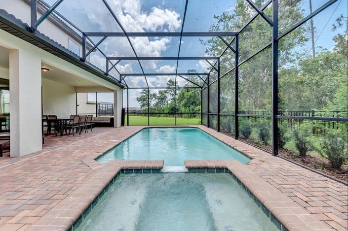 Image No.3-8 Bed Property for sale