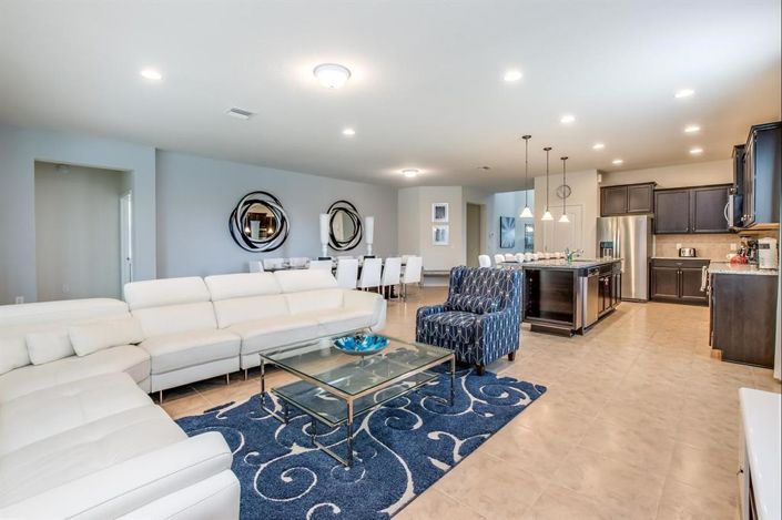 Image No.4-8 Bed Property for sale