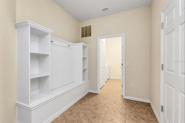 Image No.58-8 Bed Property for sale