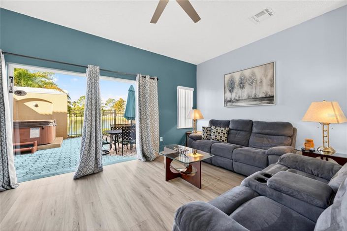 Image No.18-3 Bed Townhouse for sale