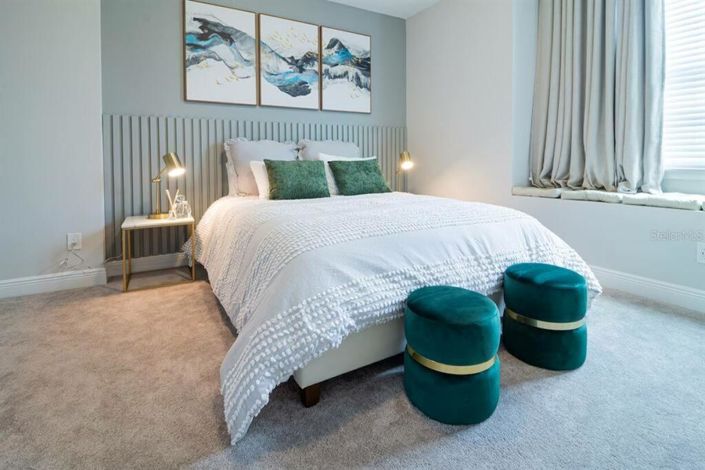 Image No.22-6 Bed Property for sale