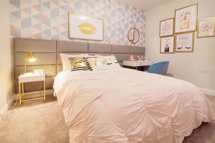 Image No.30-6 Bed Property for sale