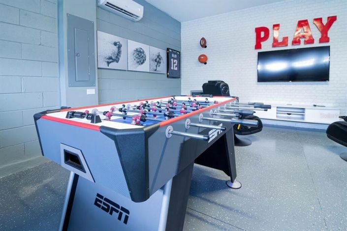 Image No.37-6 Bed Property for sale