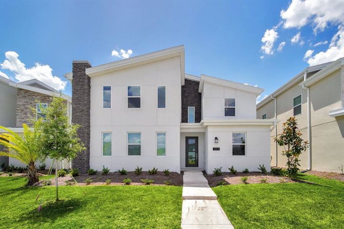 Image No.10-9 Bed Property for sale