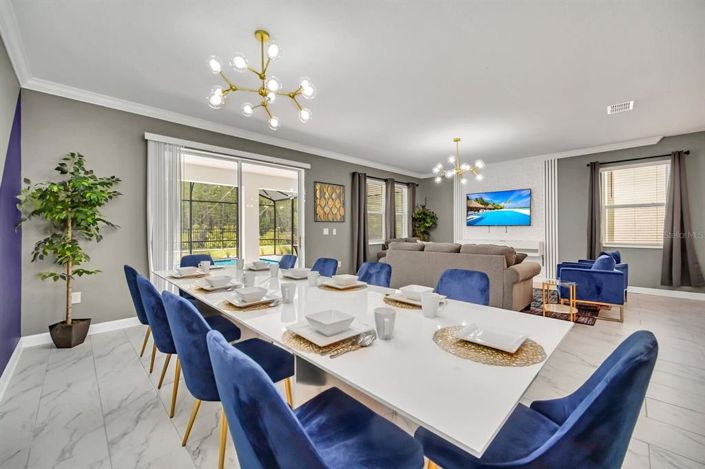 Image No.12-9 Bed Property for sale