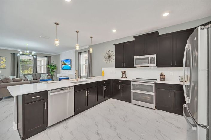 Image No.30-9 Bed Property for sale