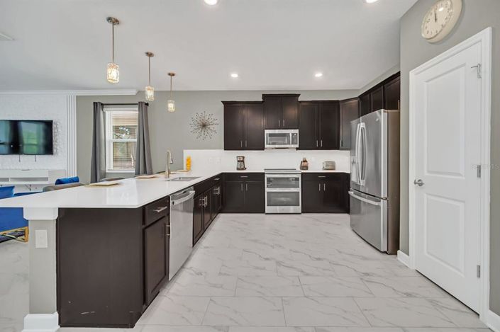 Image No.33-9 Bed Property for sale