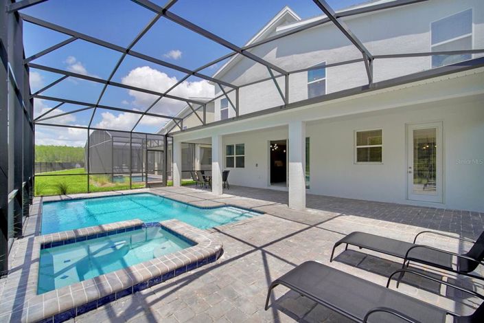 Image No.65-9 Bed Property for sale