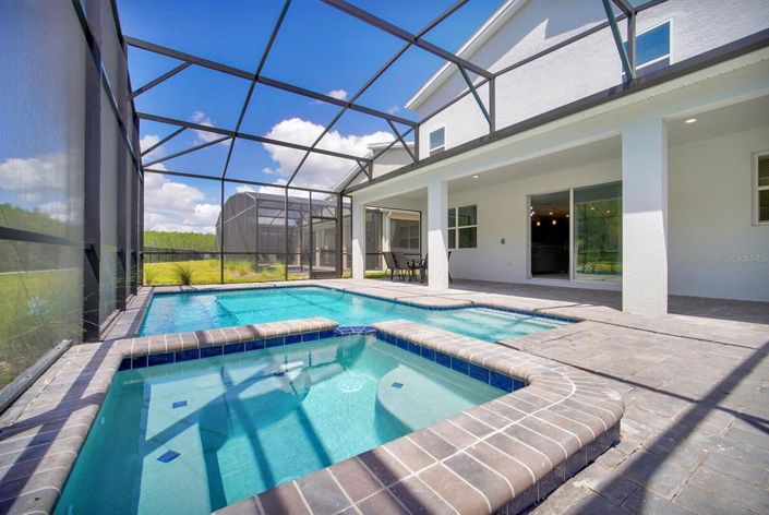 Image No.66-9 Bed Property for sale