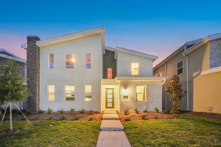 Image No.71-9 Bed Property for sale