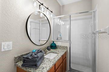 Image No.15-4 Bed Property for sale