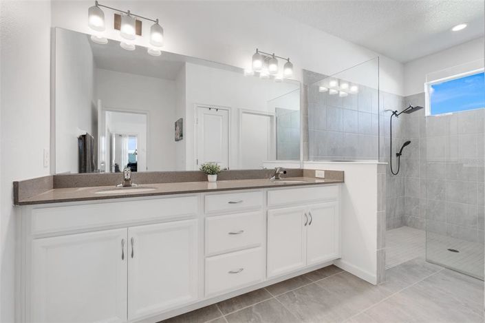 Image No.21-Propriété de 4 chambres à vendre à Davenport