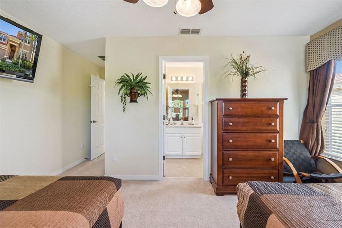 Image No.23-4 Bed Property for sale