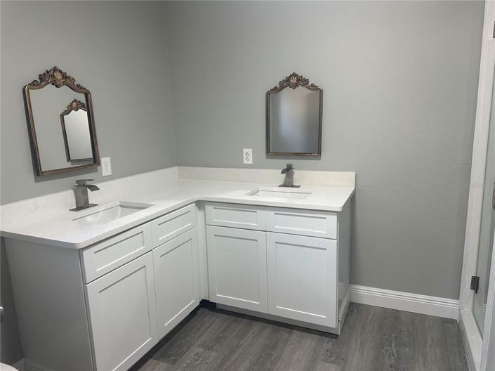 Image No.28-3 Bed Property for sale