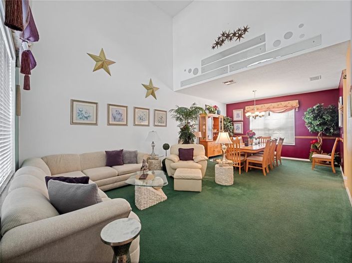 Image No.5-5 Bed Property for sale