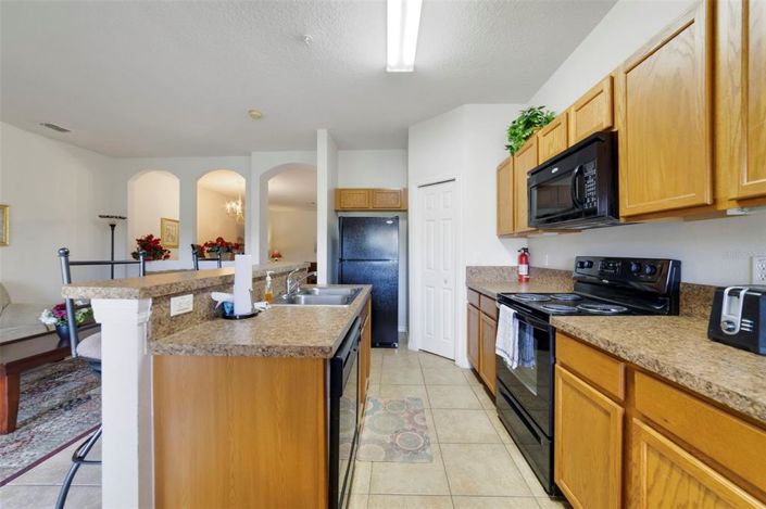 Image No.17-3 Bed Townhouse for sale