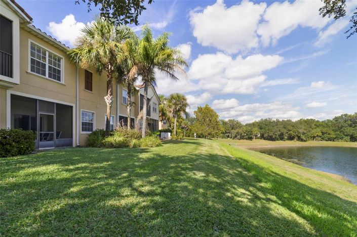 Image No.37-3 Bed Townhouse for sale