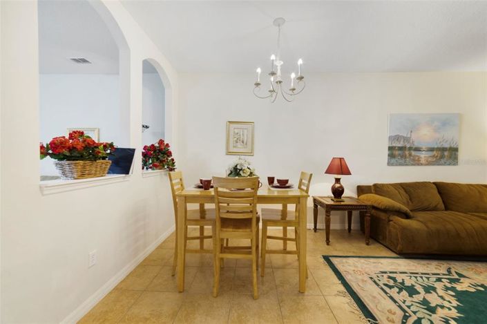 Image No.9-3 Bed Townhouse for sale