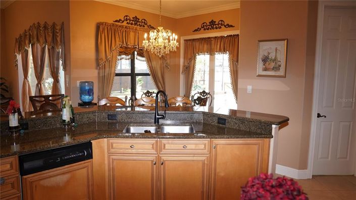 Image No.14-4 Bed Property for sale