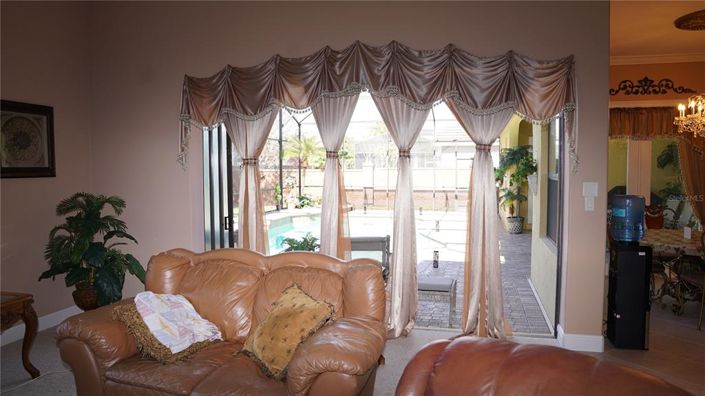 Image No.18-4 Bed Property for sale