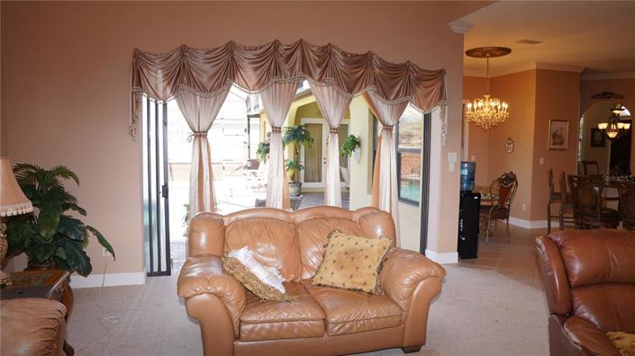 Image No.19-4 Bed Property for sale