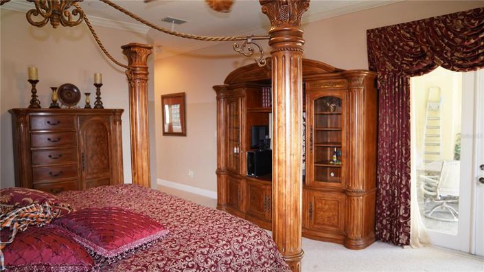 Image No.22-4 Bed Property for sale