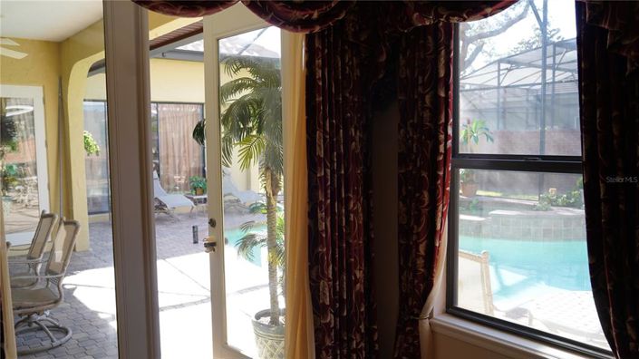 Image No.25-4 Bed Property for sale