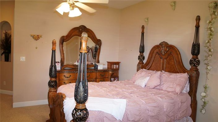 Image No.36-4 Bed Property for sale