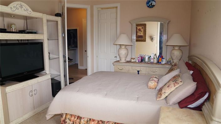 Image No.46-4 Bed Property for sale