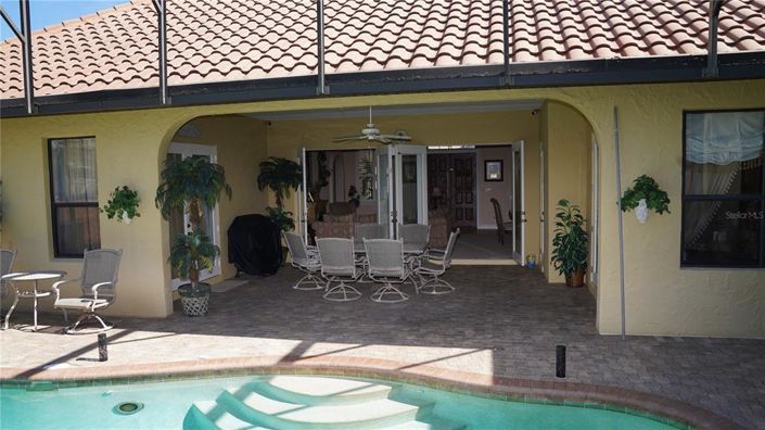 Image No.55-4 Bed Property for sale