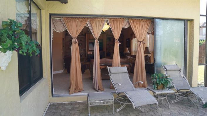 Image No.56-4 Bed Property for sale