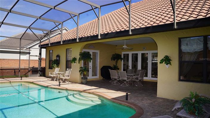 Image No.63-4 Bed Property for sale