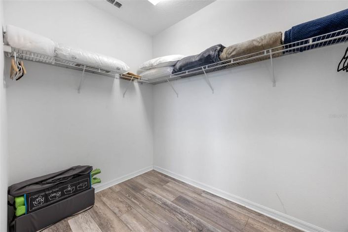 Image No.45-7 Bed Property for sale