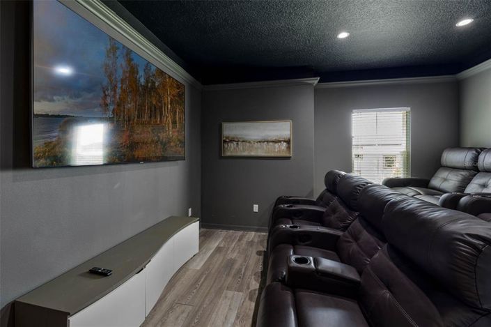 Image No.47-7 Bed Property for sale