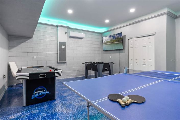 Image No.54-7 Bed Property for sale