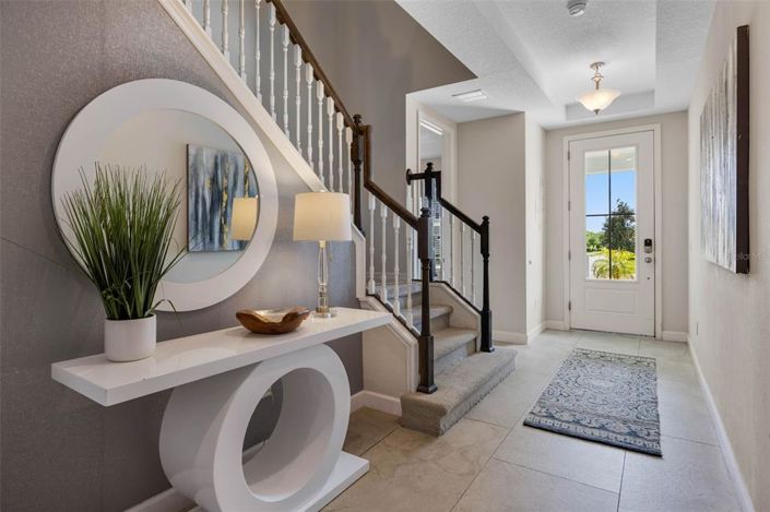 Image No.9-7 Bed Property for sale