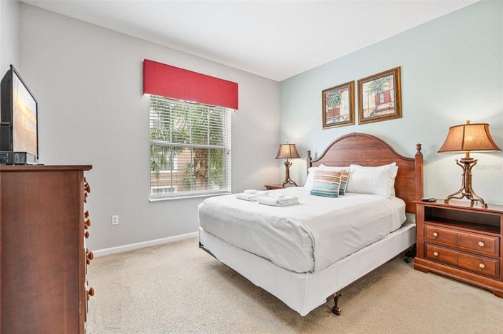 Image No.17-2 Bed Property for sale