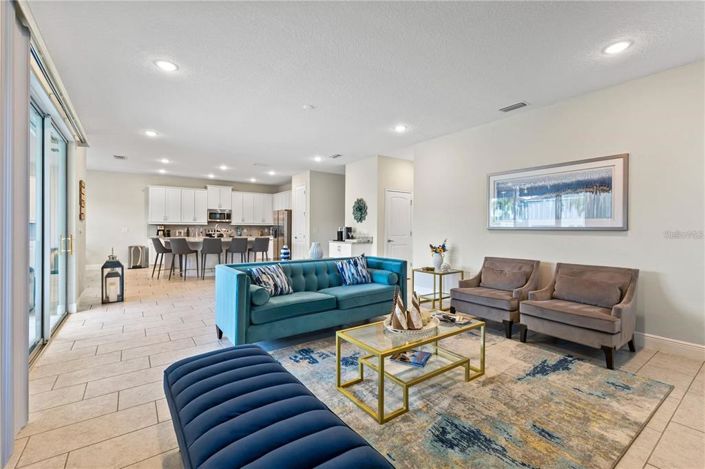 Image No.17-5 Bed Property for sale