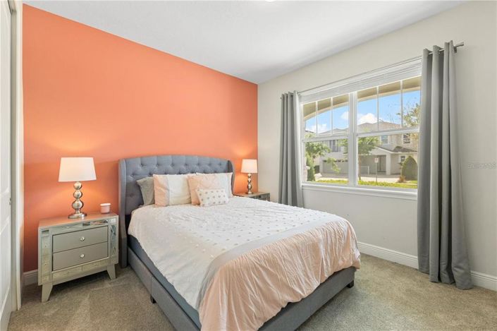 Image No.19-5 Bed Property for sale